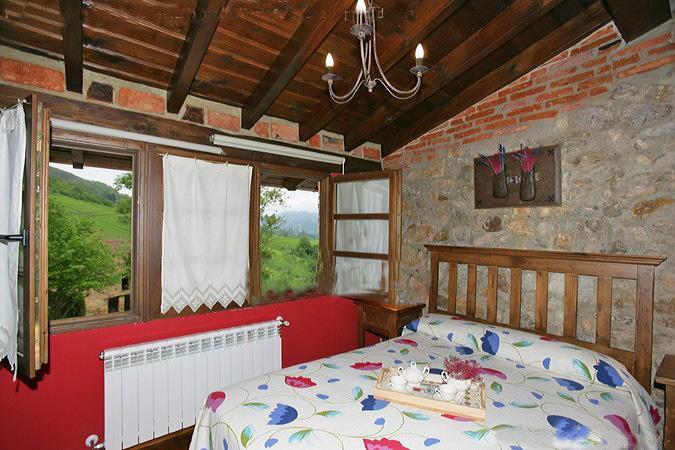Maison d'hôtes La Xica Ll à Beceña Extérieur photo