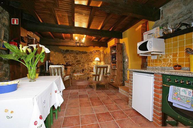 Maison d'hôtes La Xica Ll à Beceña Extérieur photo